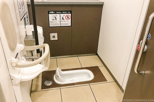 toilet.jpg